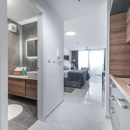 New Modern Andrea Dubrownik